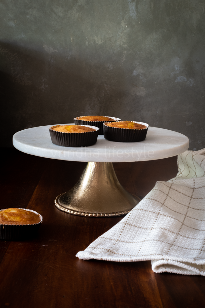 MARBLE CAKE STAND