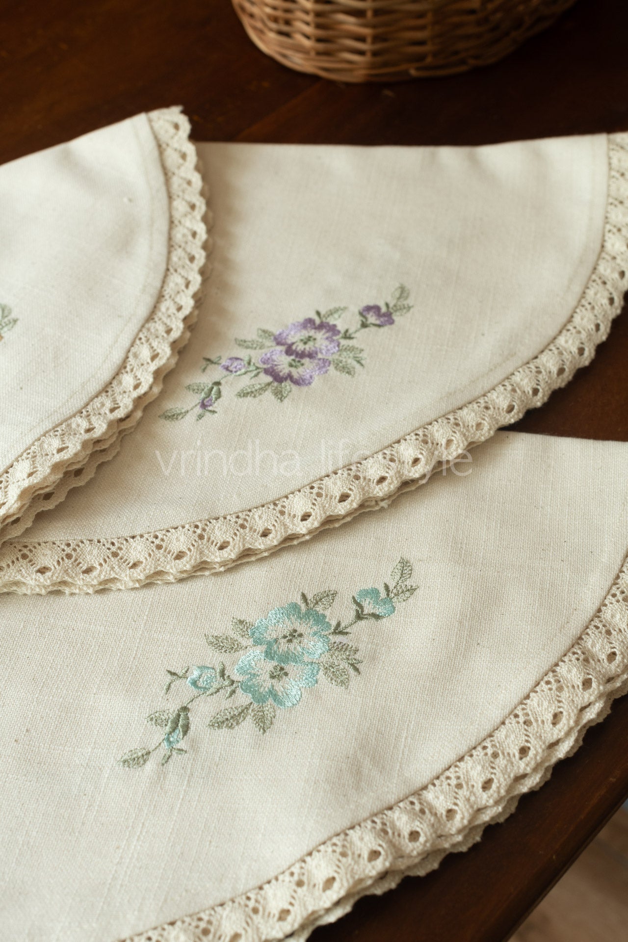 Round table mat with embroidery and lace detailing-24 inches-customisable