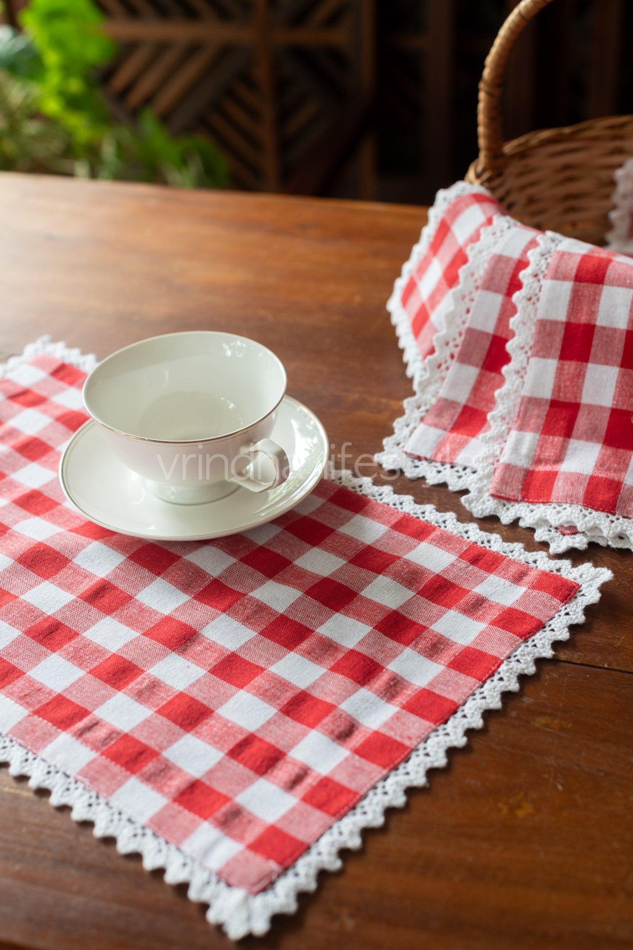 Cotton snack mat/ with lace detailing-small-set of 4