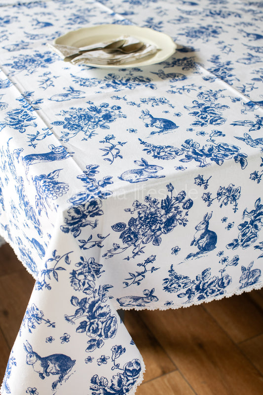 Cotton printed table cover with lace detailing