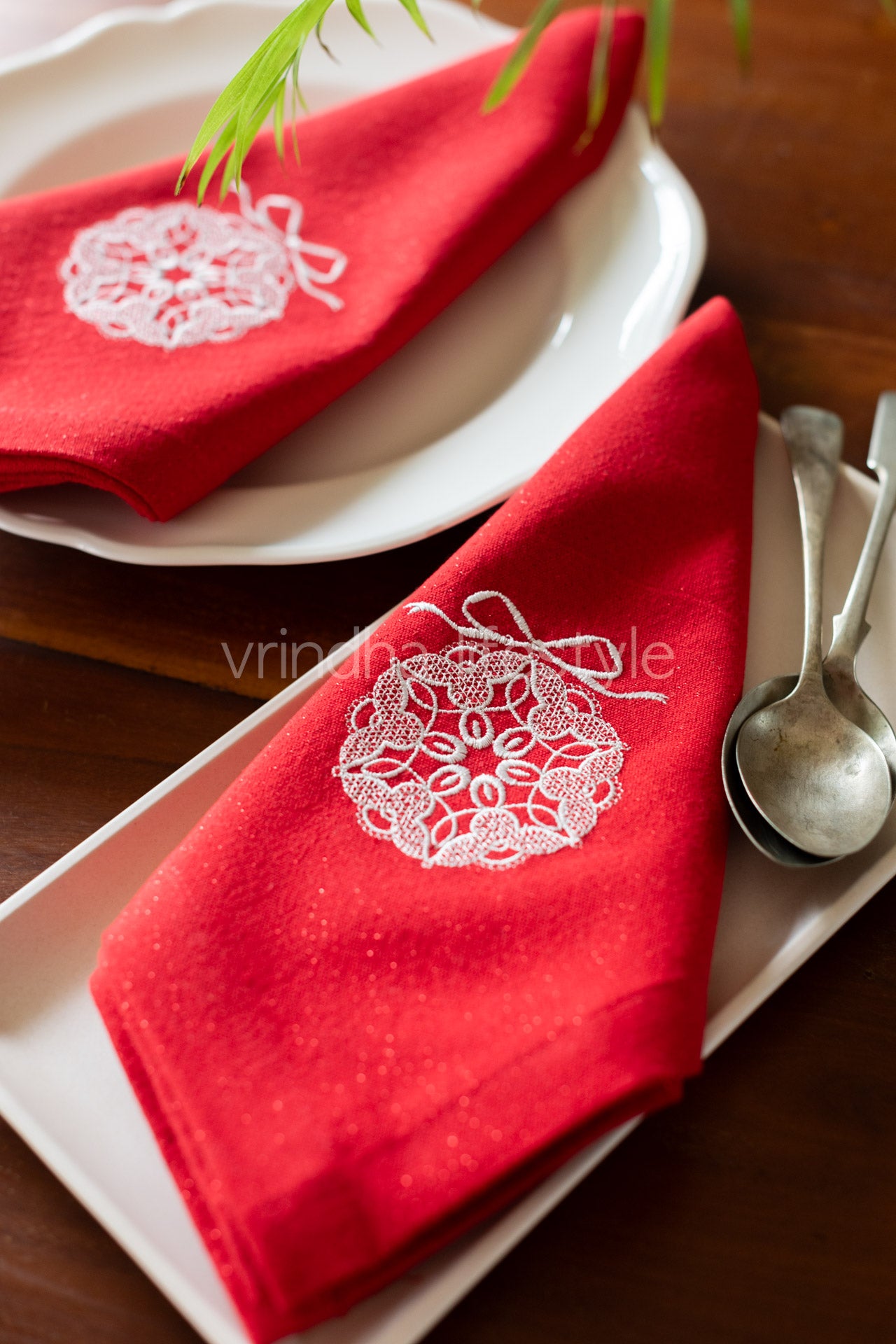 Cotton lurex table napkins with embroidery -Set of 2