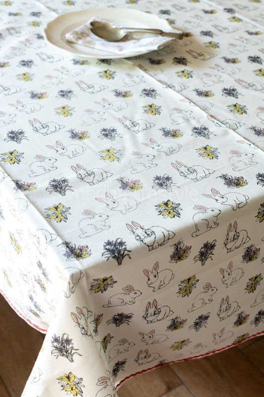 Printed cotton table cloth with lace detailing -6 seater-customisable