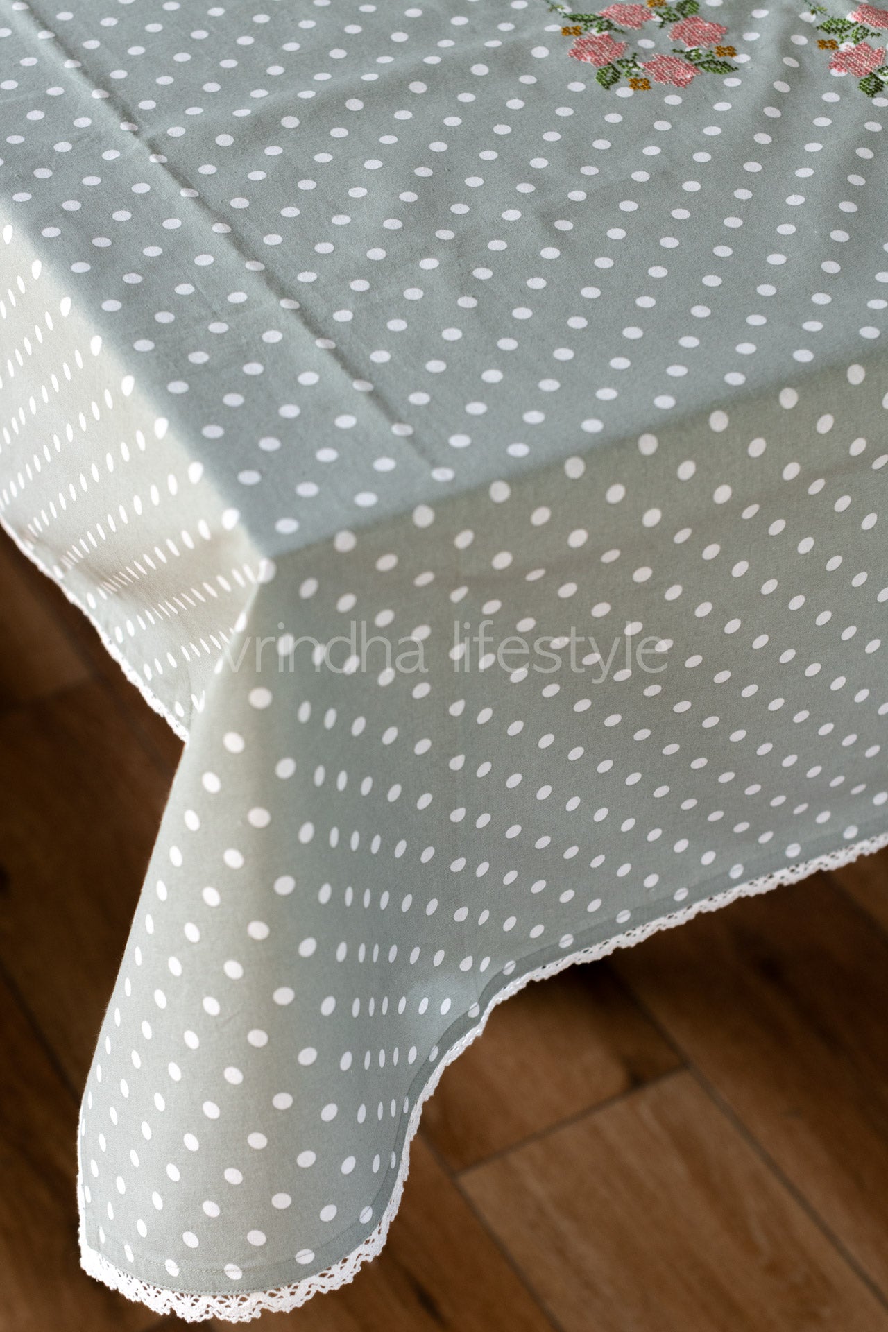 Cotton printed table cloth, with cross stitch embroidery and lace detailing -4 seater