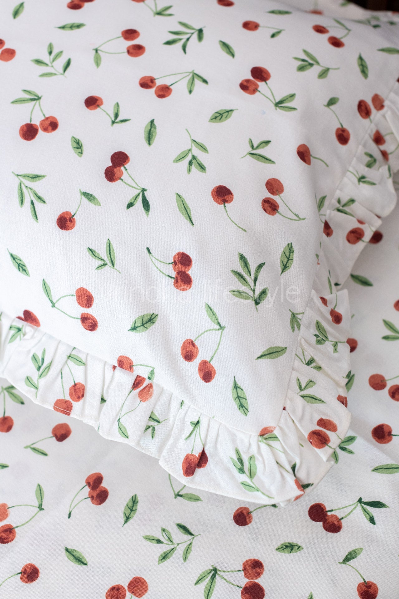Cotton Bedsheet with cotton pillow covers with frill detailing -Single