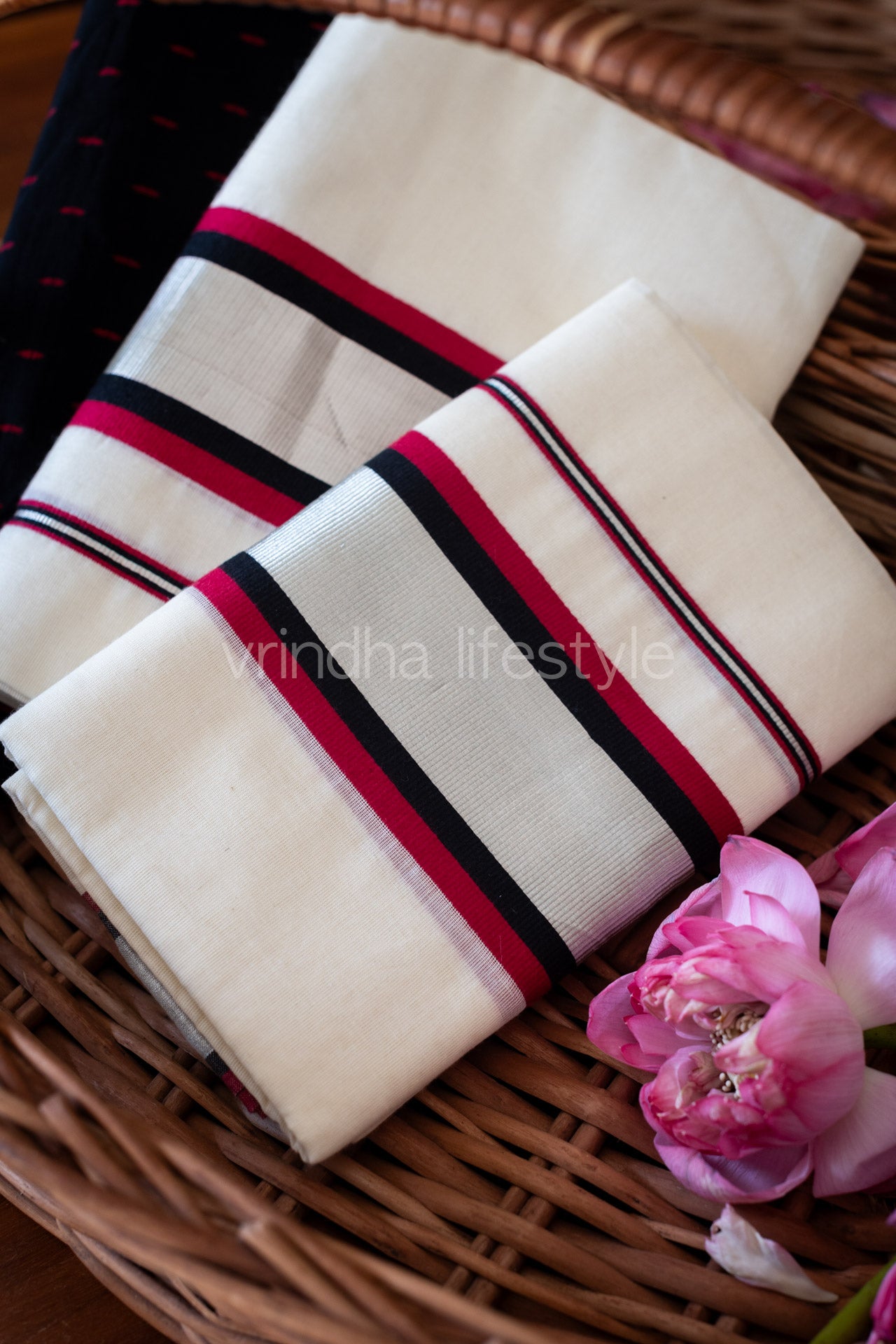 KERALA SET MUNDU-Black ,maroon and silver