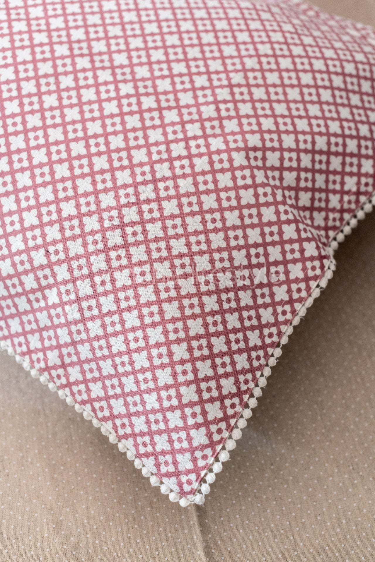 Printed pillow cover with lace detailing -set of 2