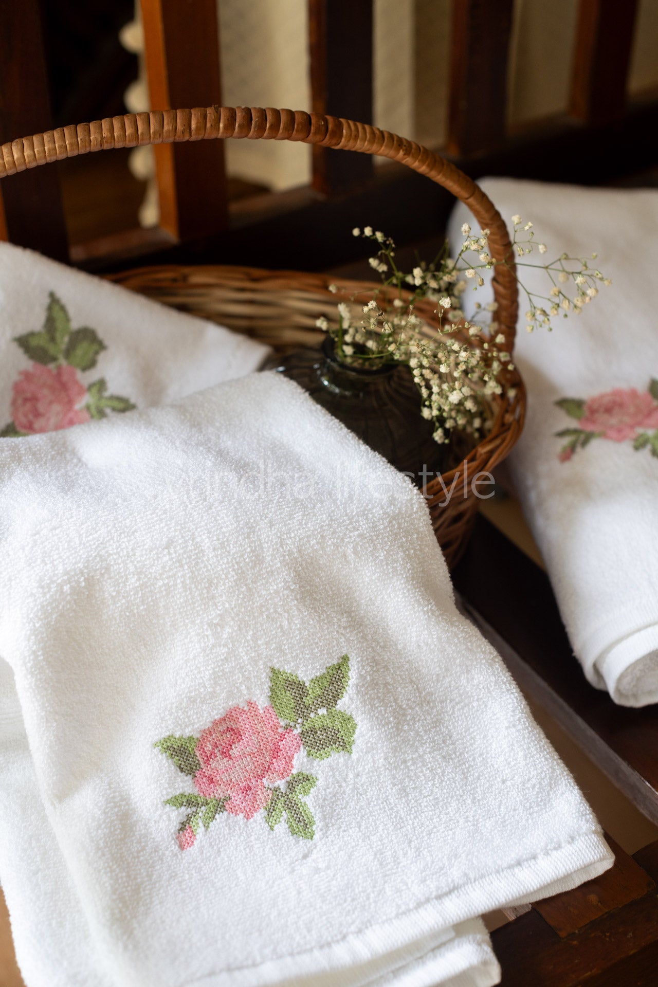 Embroidered towel set-Set of one bath towel, hand towel and face towel -Set of 3