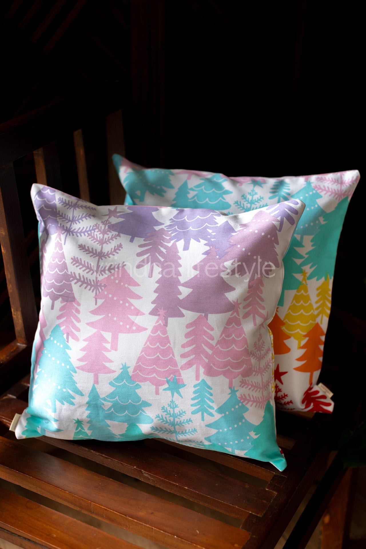 Printed cotton cushion cover-Reversible -Single unit