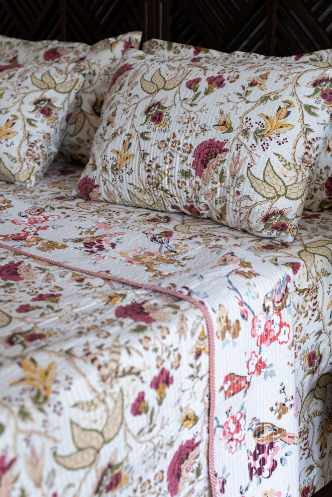 QUILTED BEDCOVER SET-Reversible – Vrindha Lifestyle