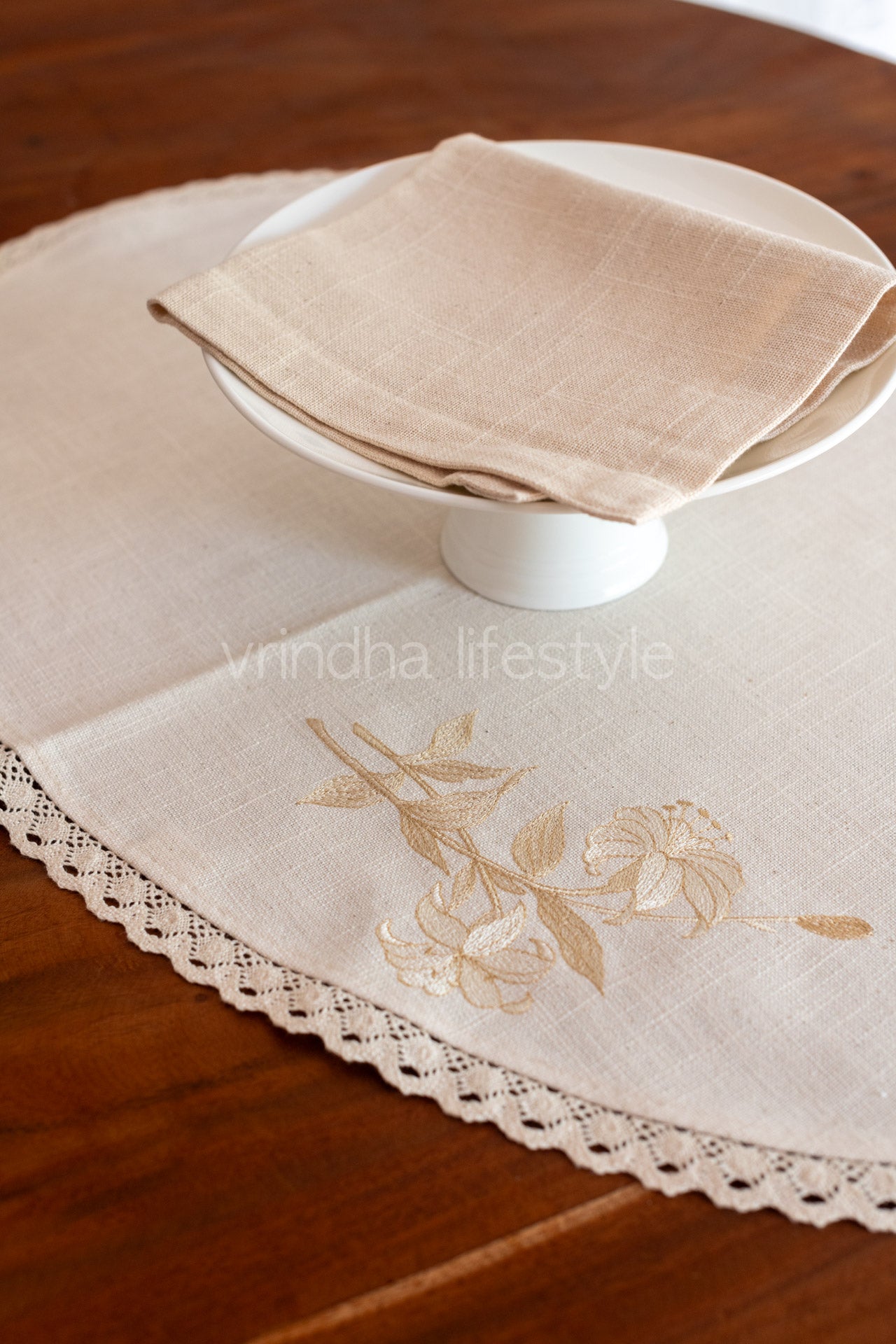 Oval  table mat with  embroidery and lace detailing-26x17 inches