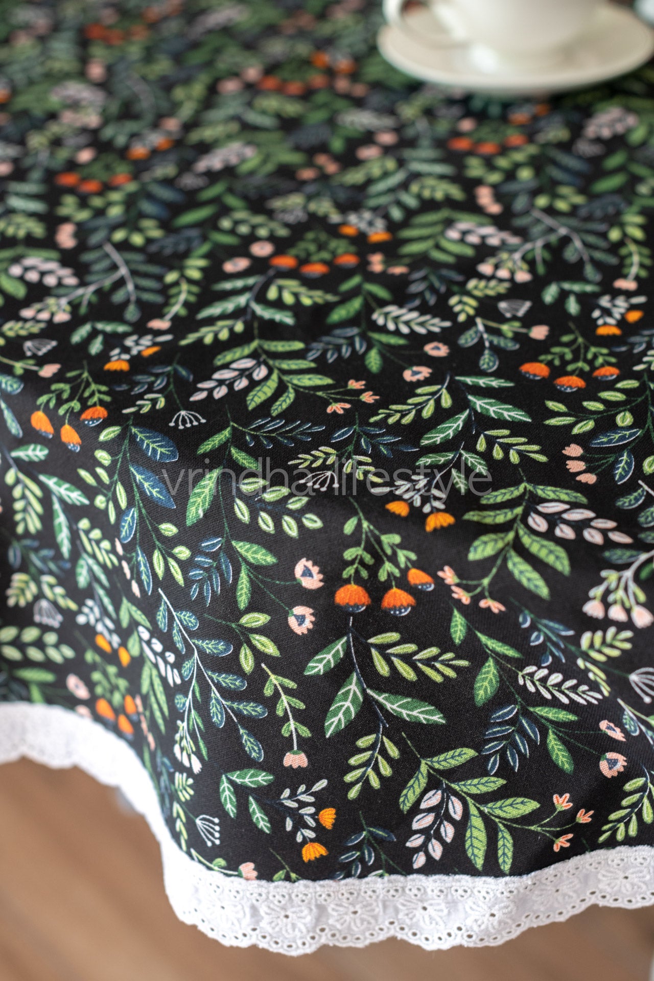 Round table cloth with cotton lace detailing  -Round-4  seater