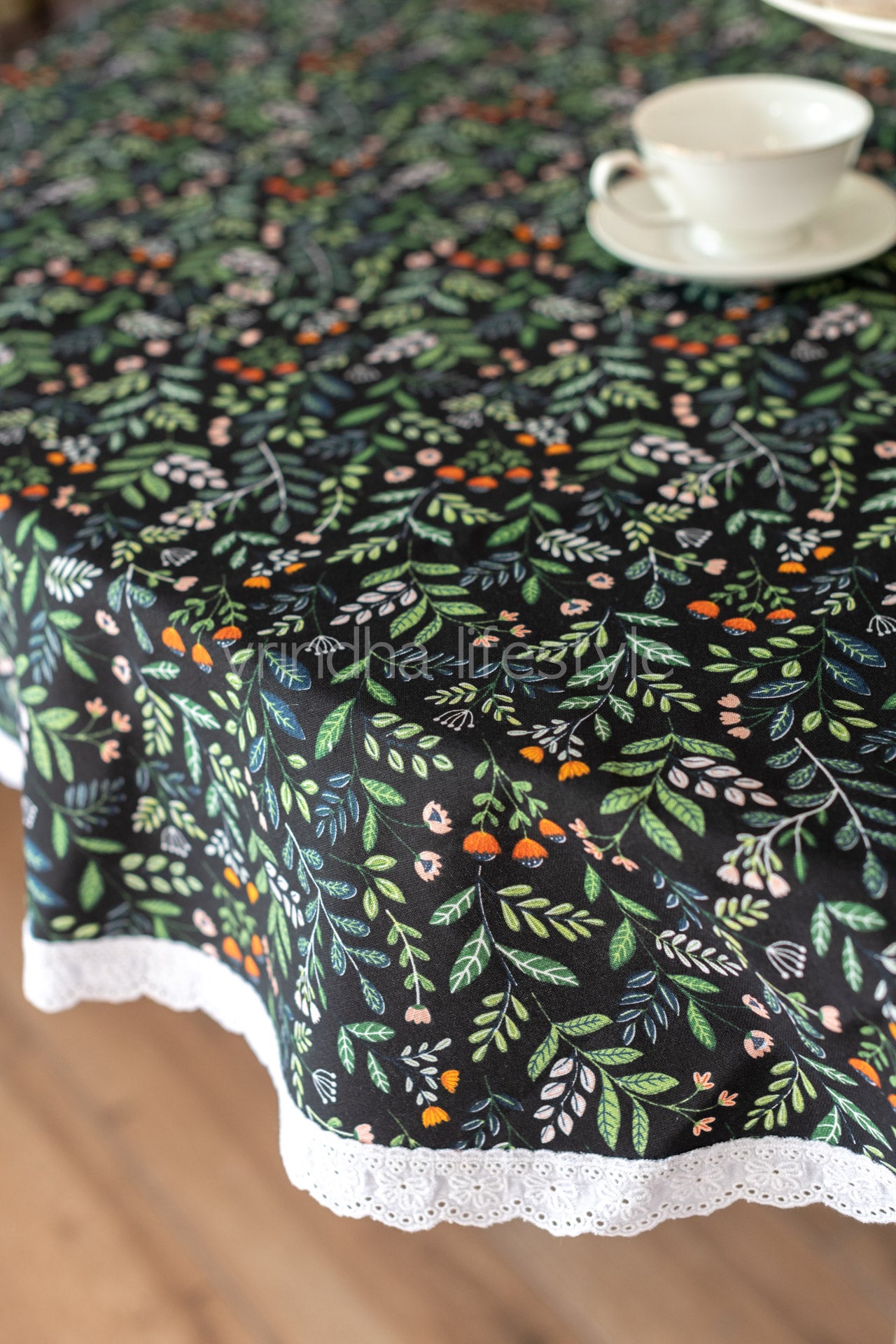 Round table cloth with cotton lace detailing  -Round-4  seater
