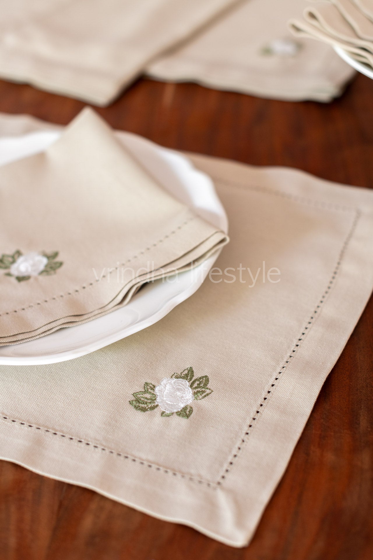 cross stitch embroidered place mat-Set of 2