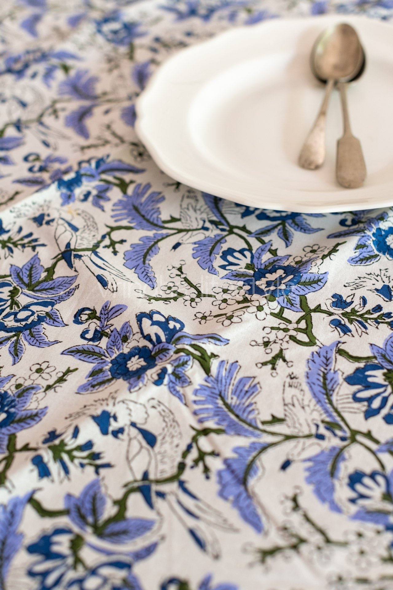 Hand block printed round table cloth 4/6 seater-60 inches