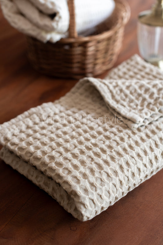 WAFFLE BATH TOWEL