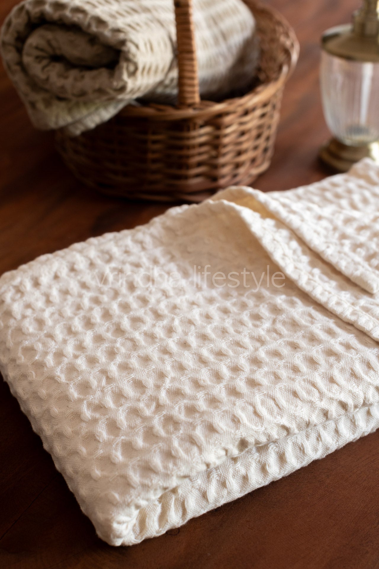 WAFFLE BATH TOWEL