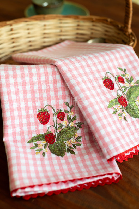 Kitchen towel with embroidery and lace detailing-single unit