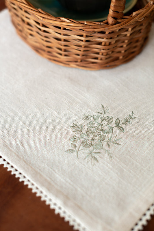 Cotton slub tray mat with embroidery and lace detailing