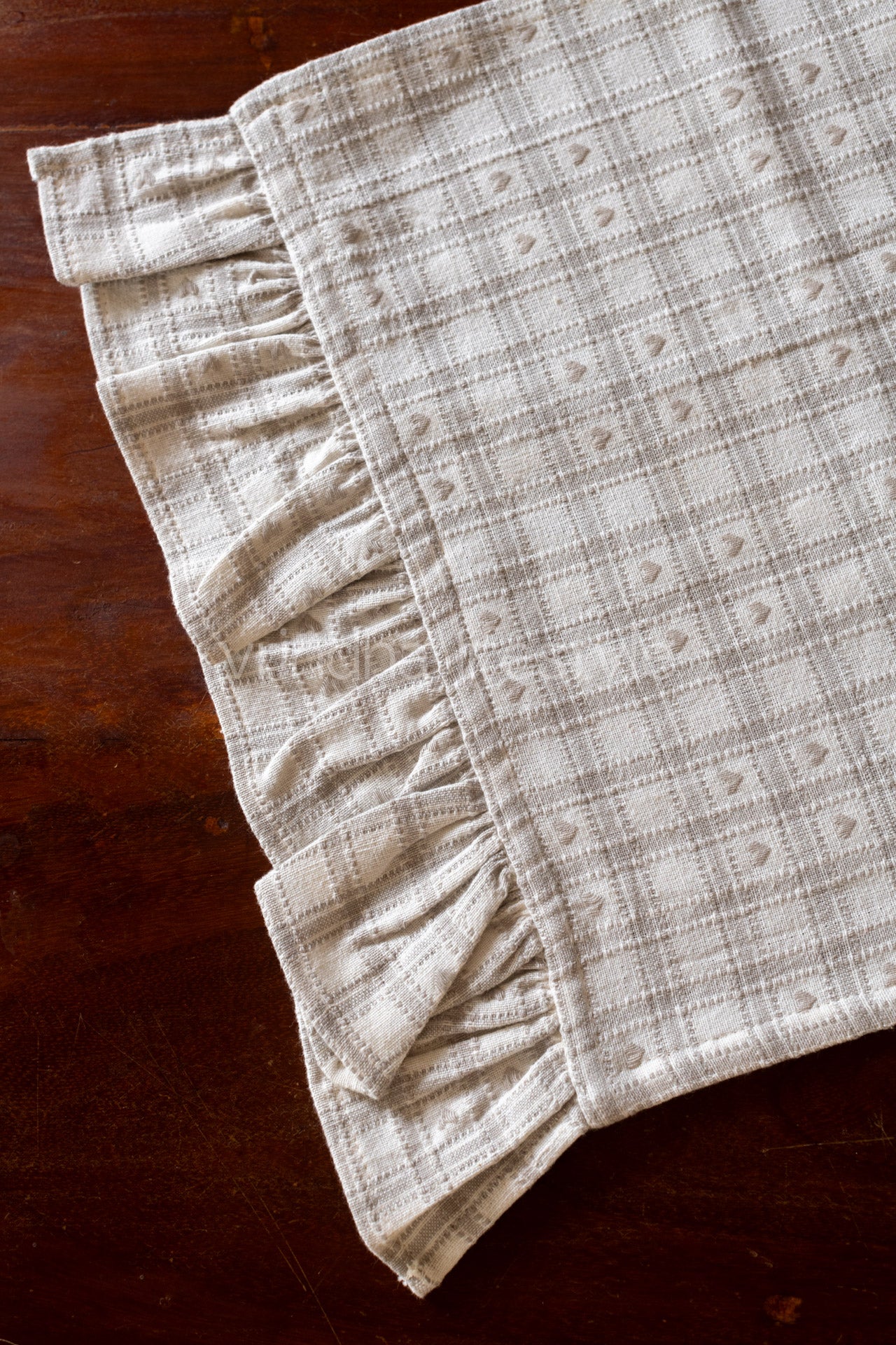 Cotton table runner with frill -13x40 inches