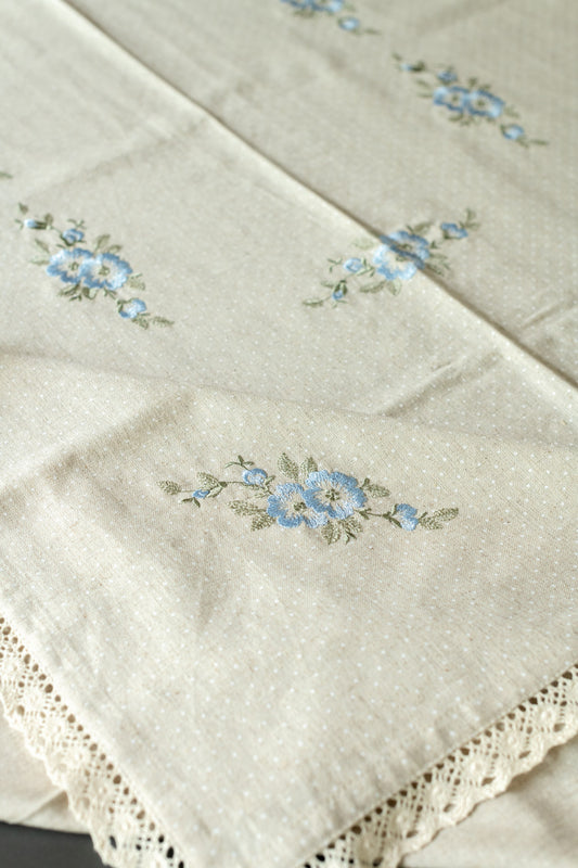 TABLE CLOTH with embroidery and lace detailing -6 seater -customisable