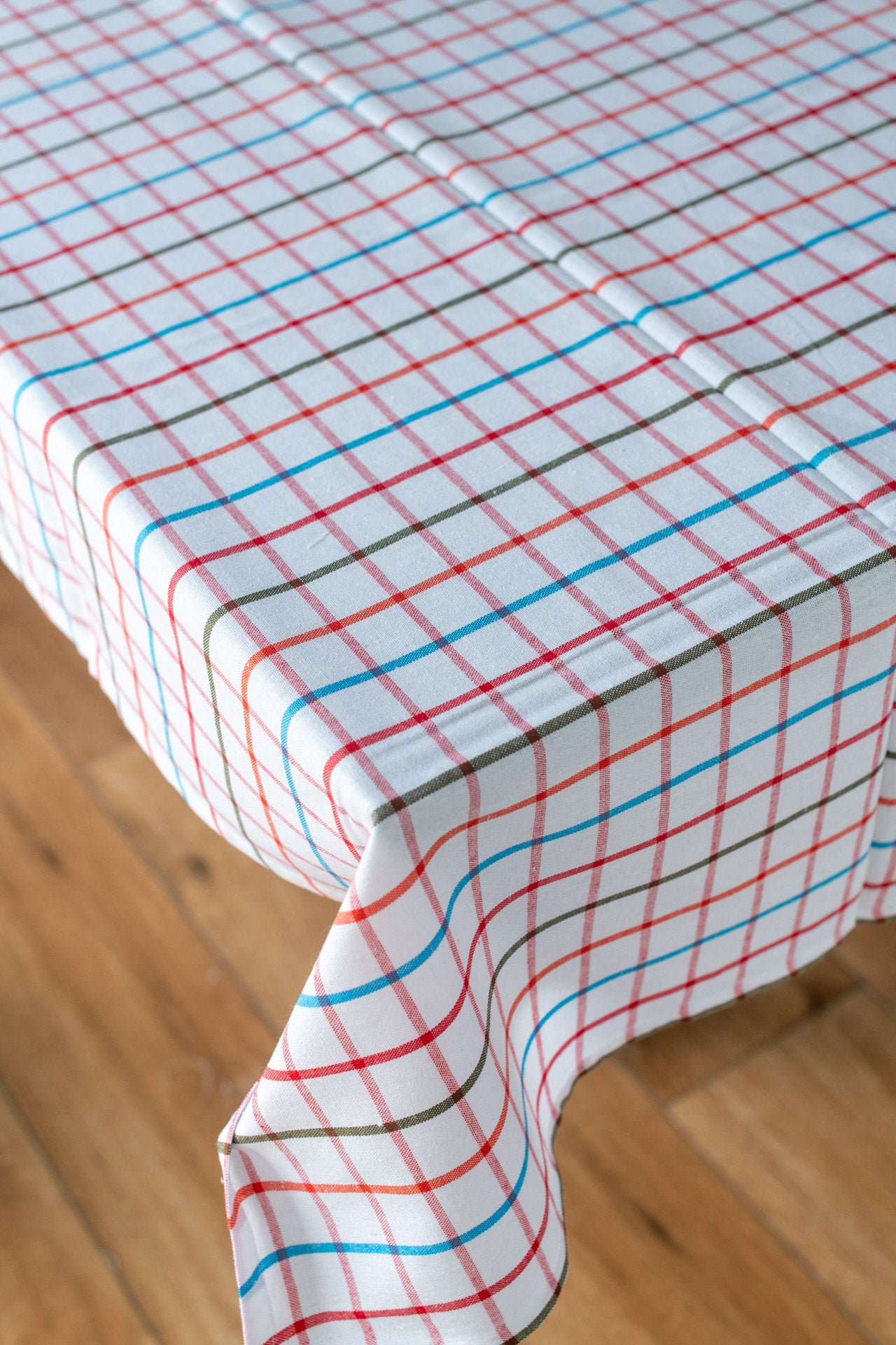 COTTON TABLE CLOTH -4 seater