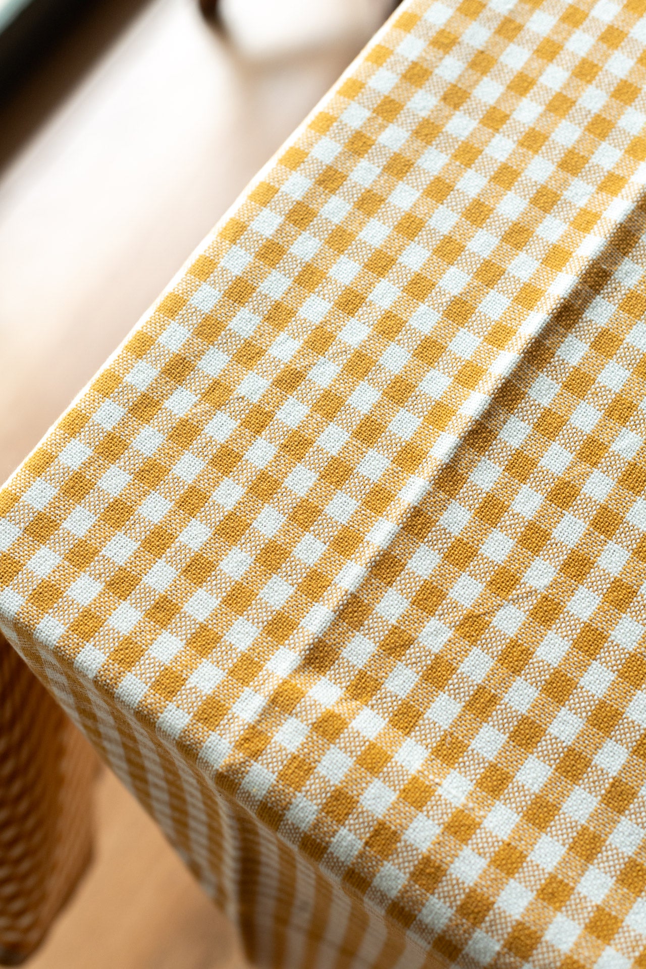 Cotton woven table cover  -6 seater