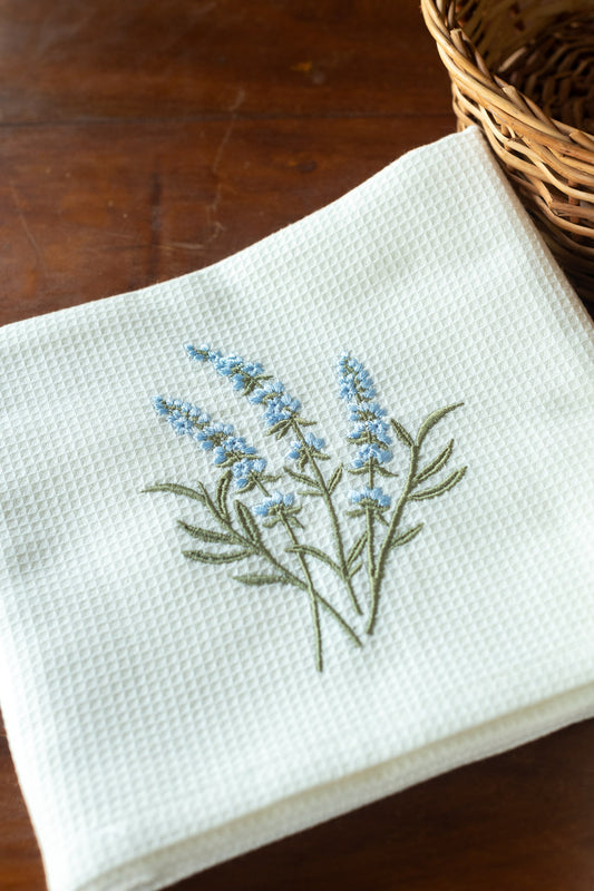 EMBROIDERED WAFFLE BATH TOWEL