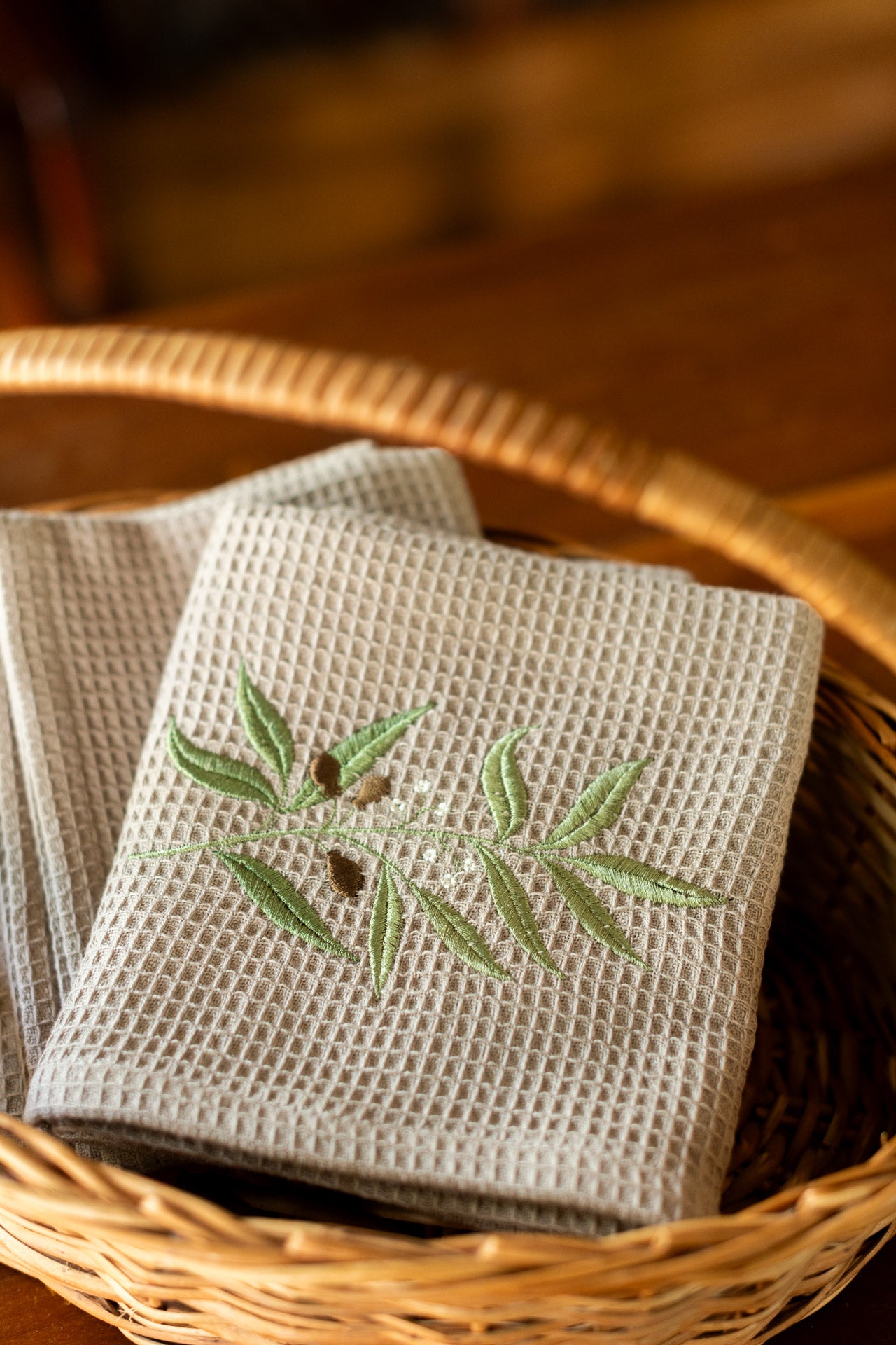 Embroidered waffle hand towel/kitchen towel