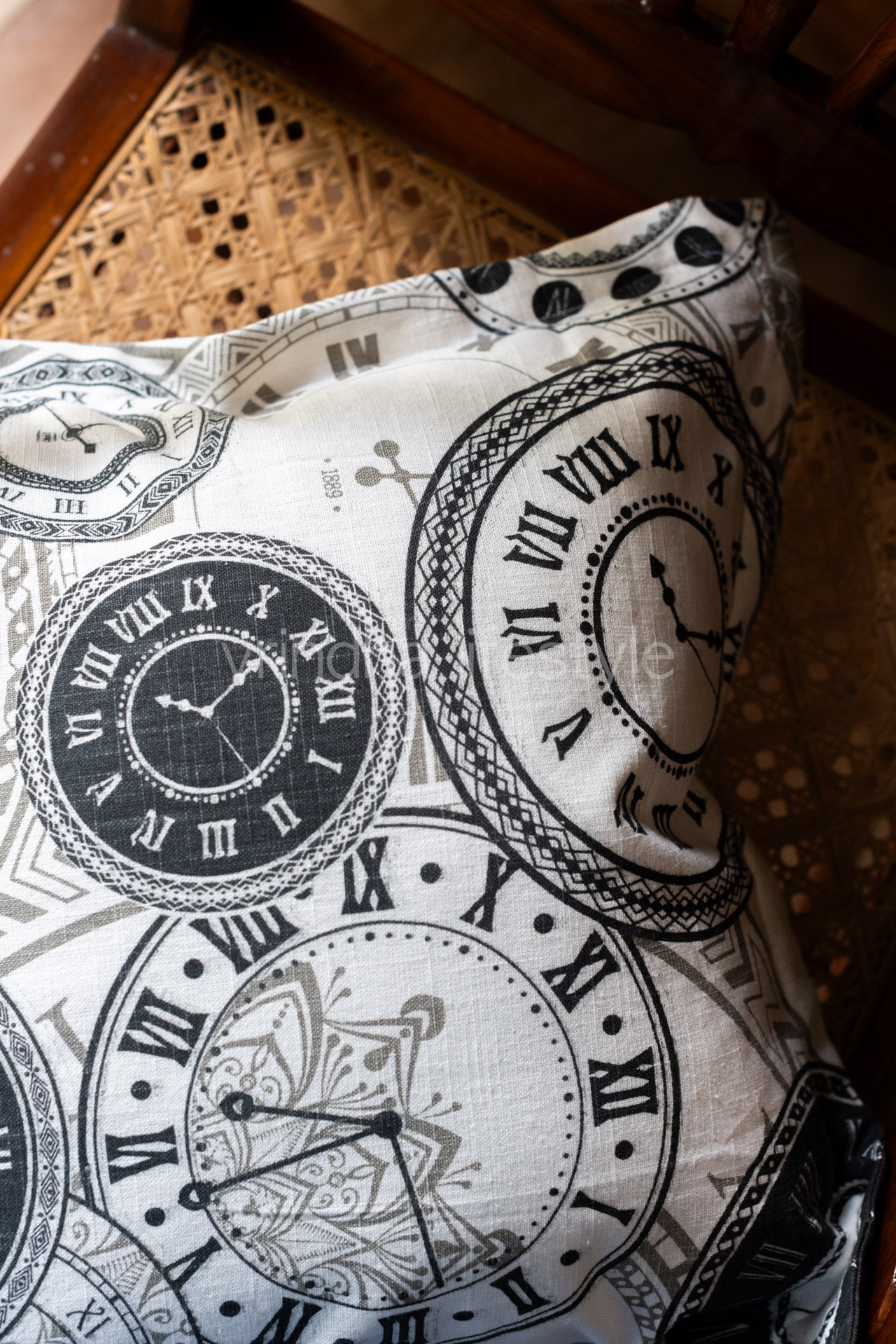 Printed cotton cushion cover-Single unit- 16x16 inches( Customisable )