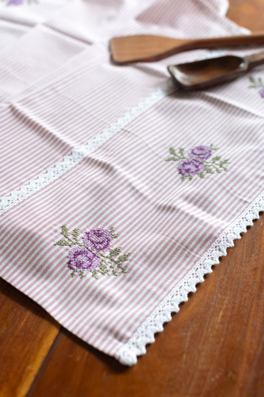 Fridge top cover-Cotton with embroidery and lace detailing