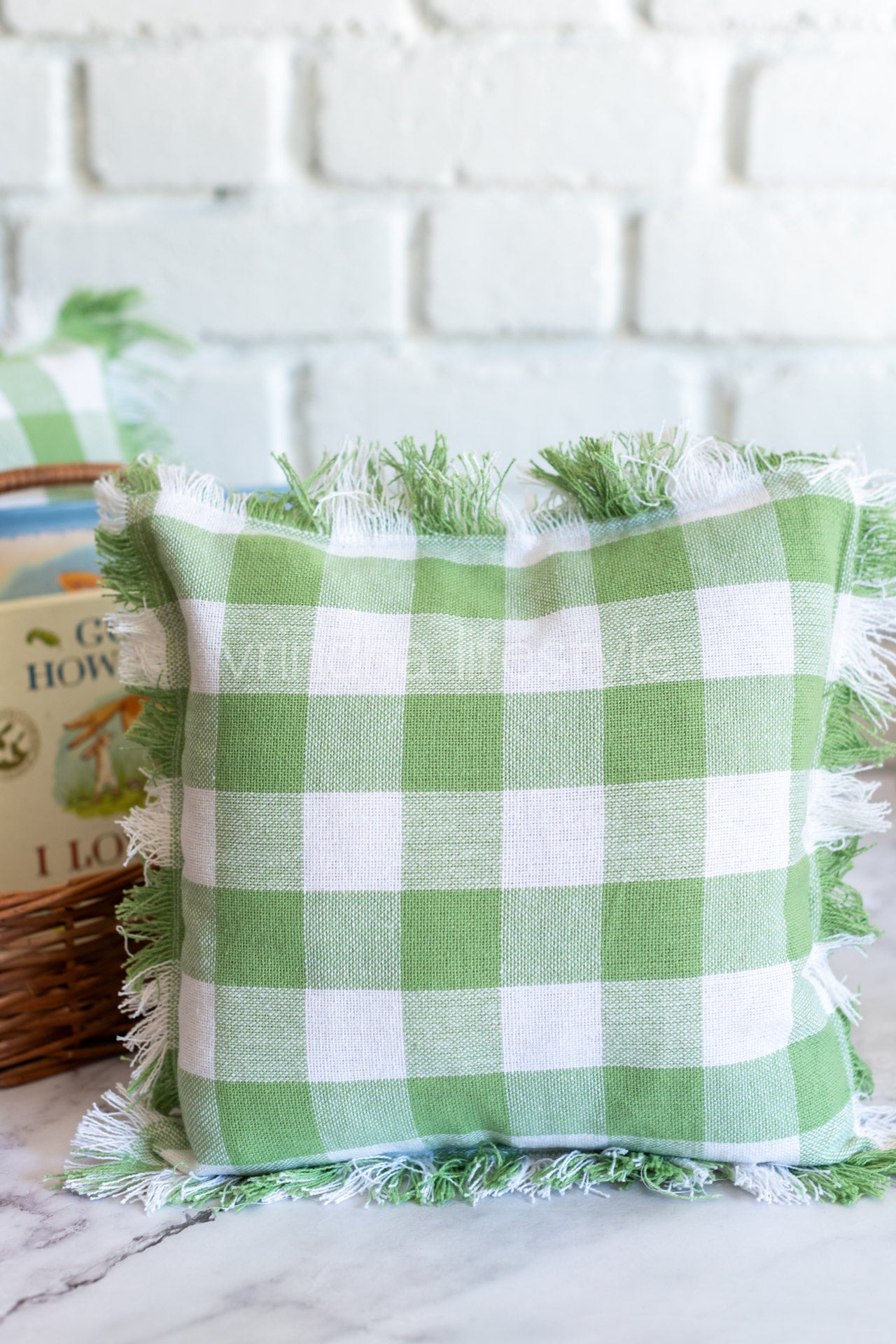 green and white checks cushion cover