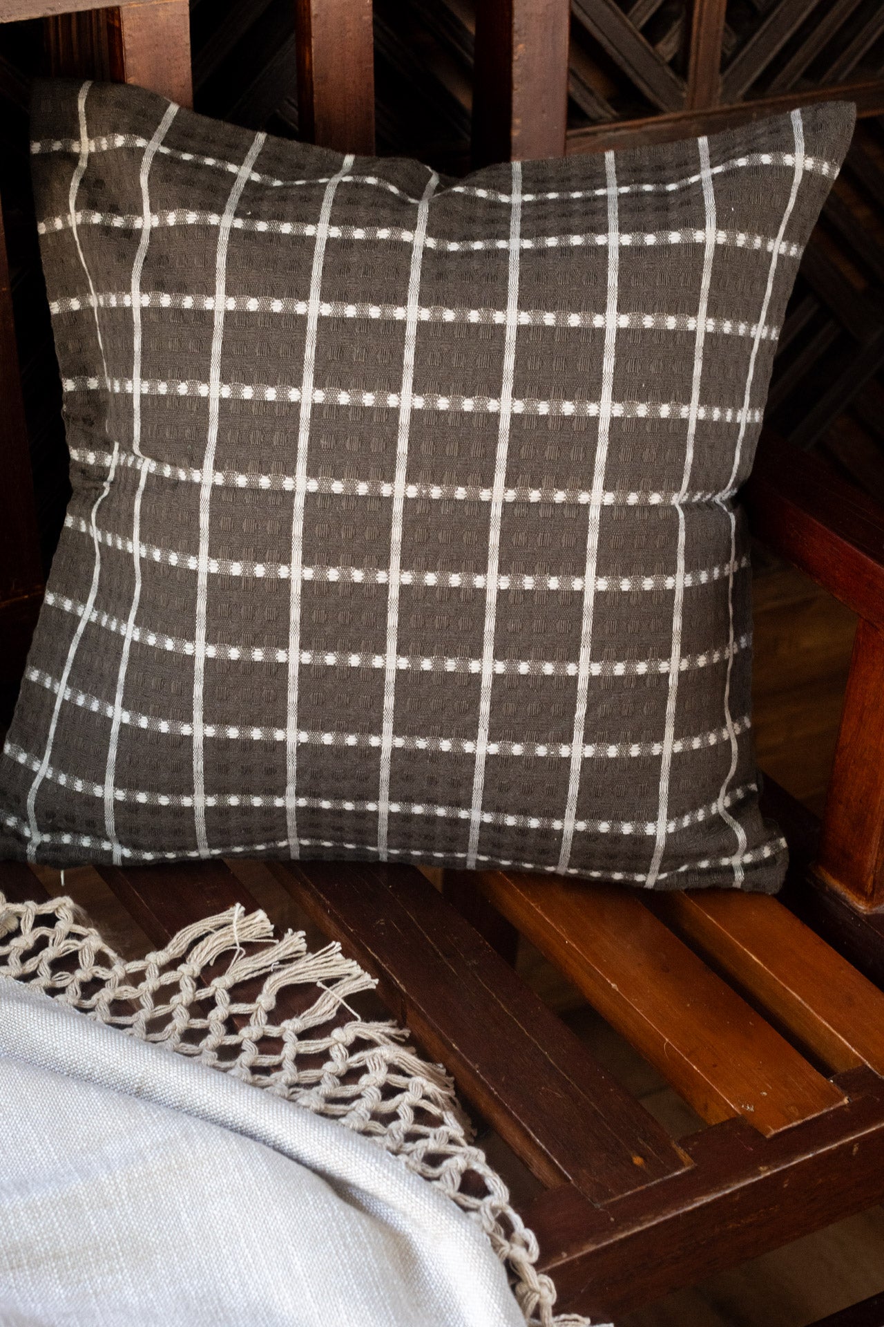 Woven cotton cushion cover -16 inches