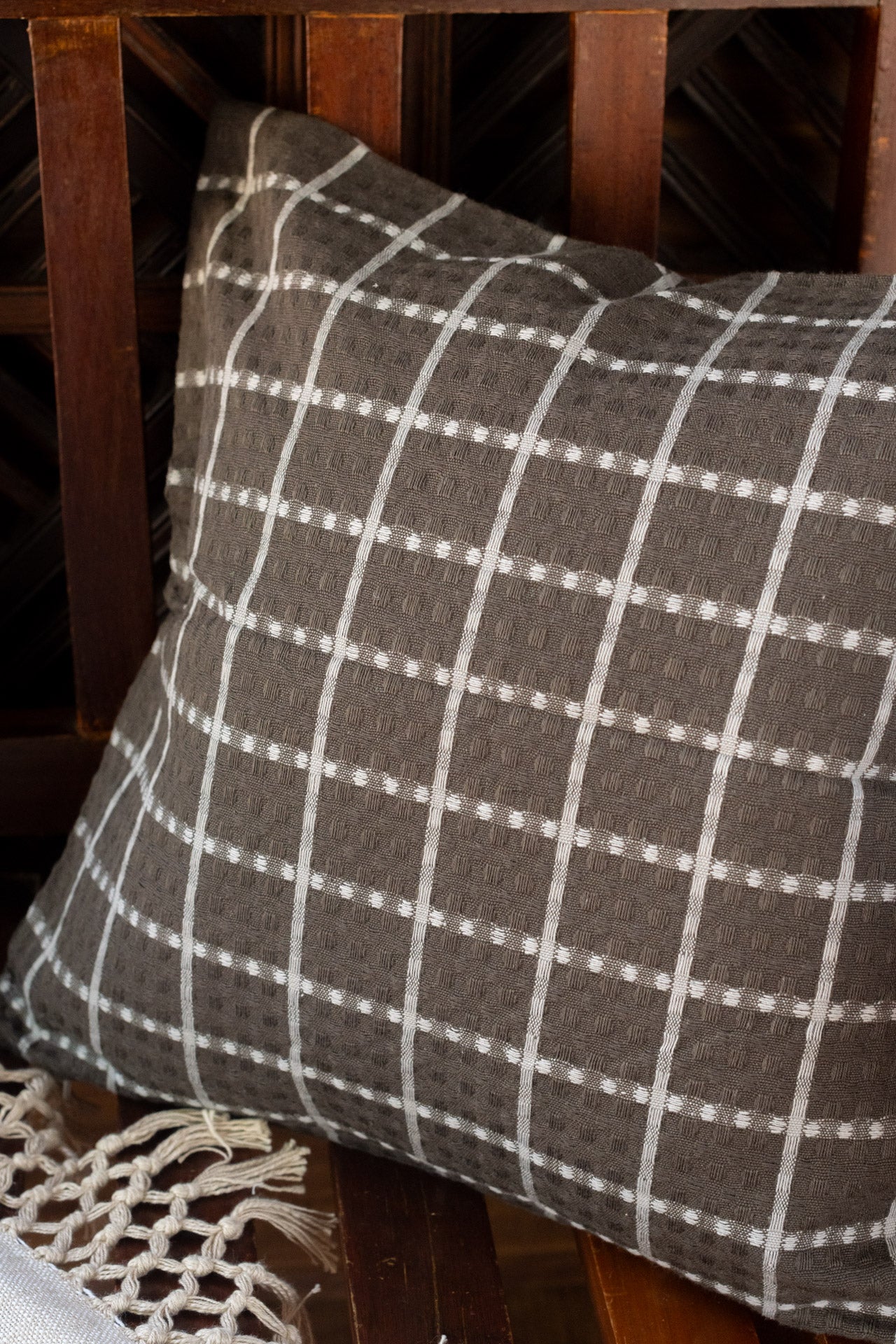 Woven cotton cushion cover -16 inches