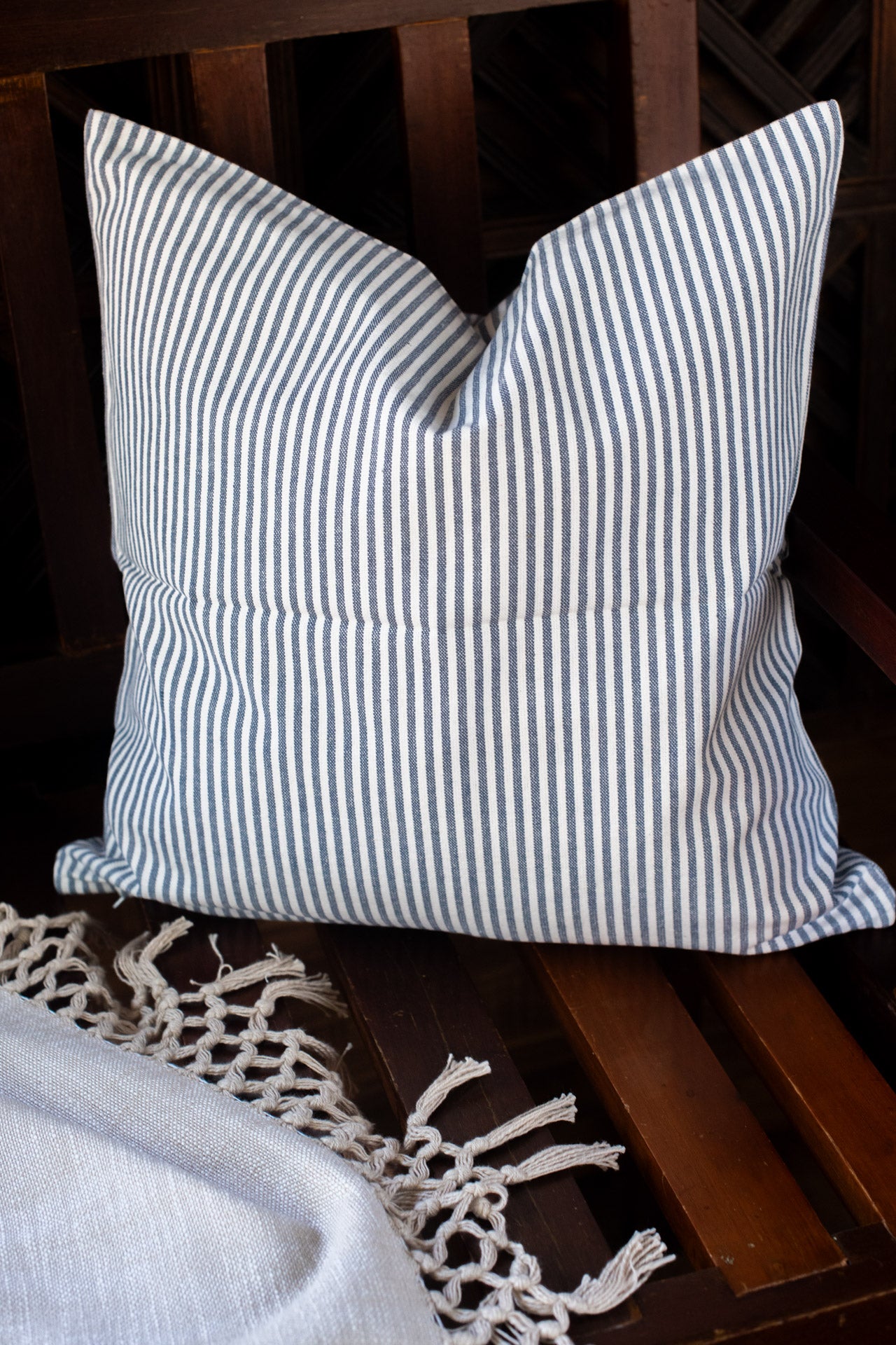 woven  cotton cushion cover -16 inches