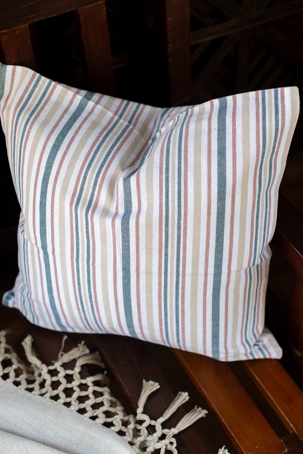Printed cotton cushion cover -16 inches
