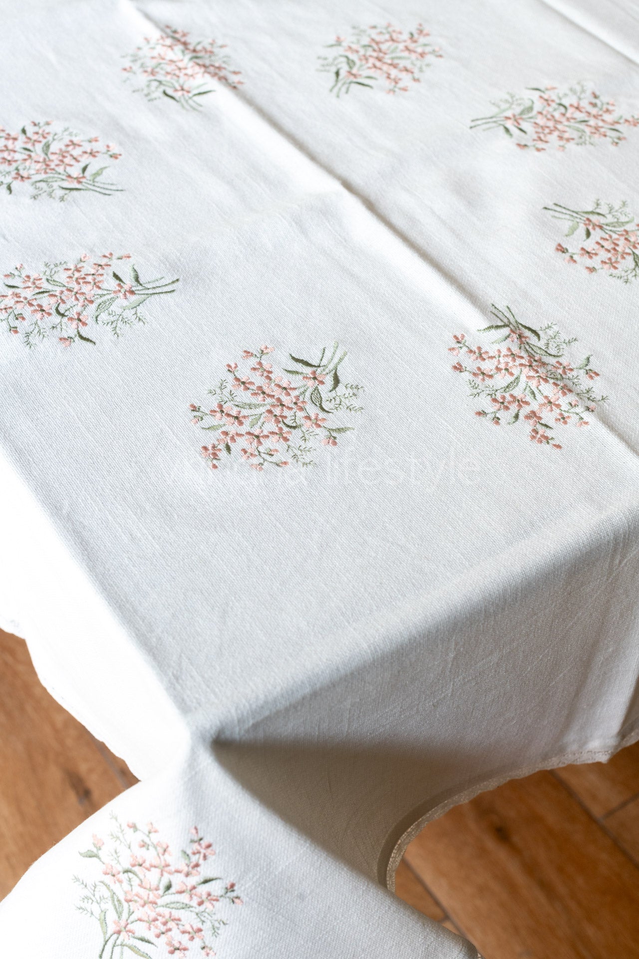 COTTON TABLE CLOTH with embroidery -Square -2/4 seater customisable