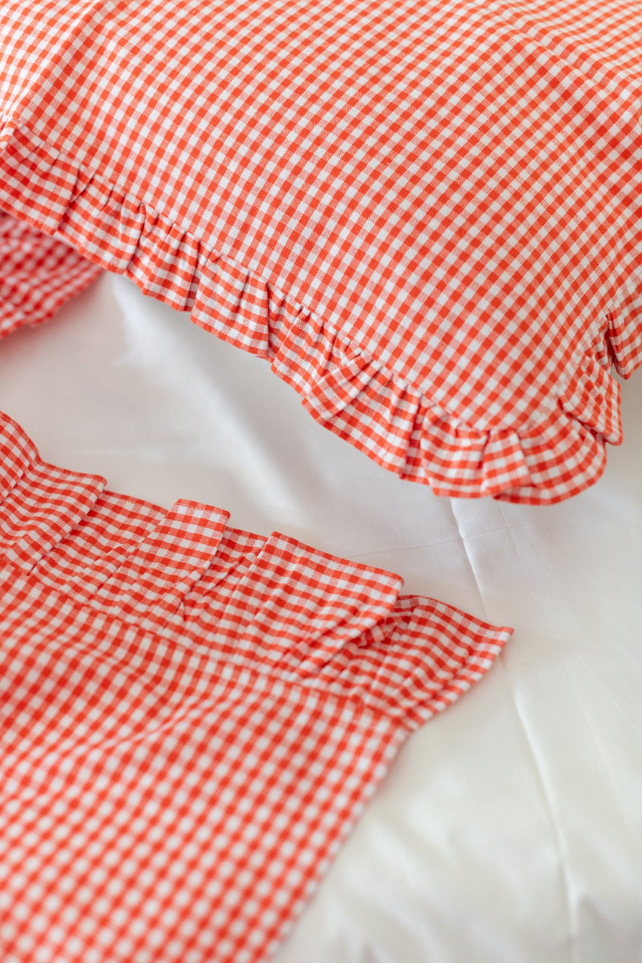 Cotton ruffle  bedcover with ruffle pillow cover -Single