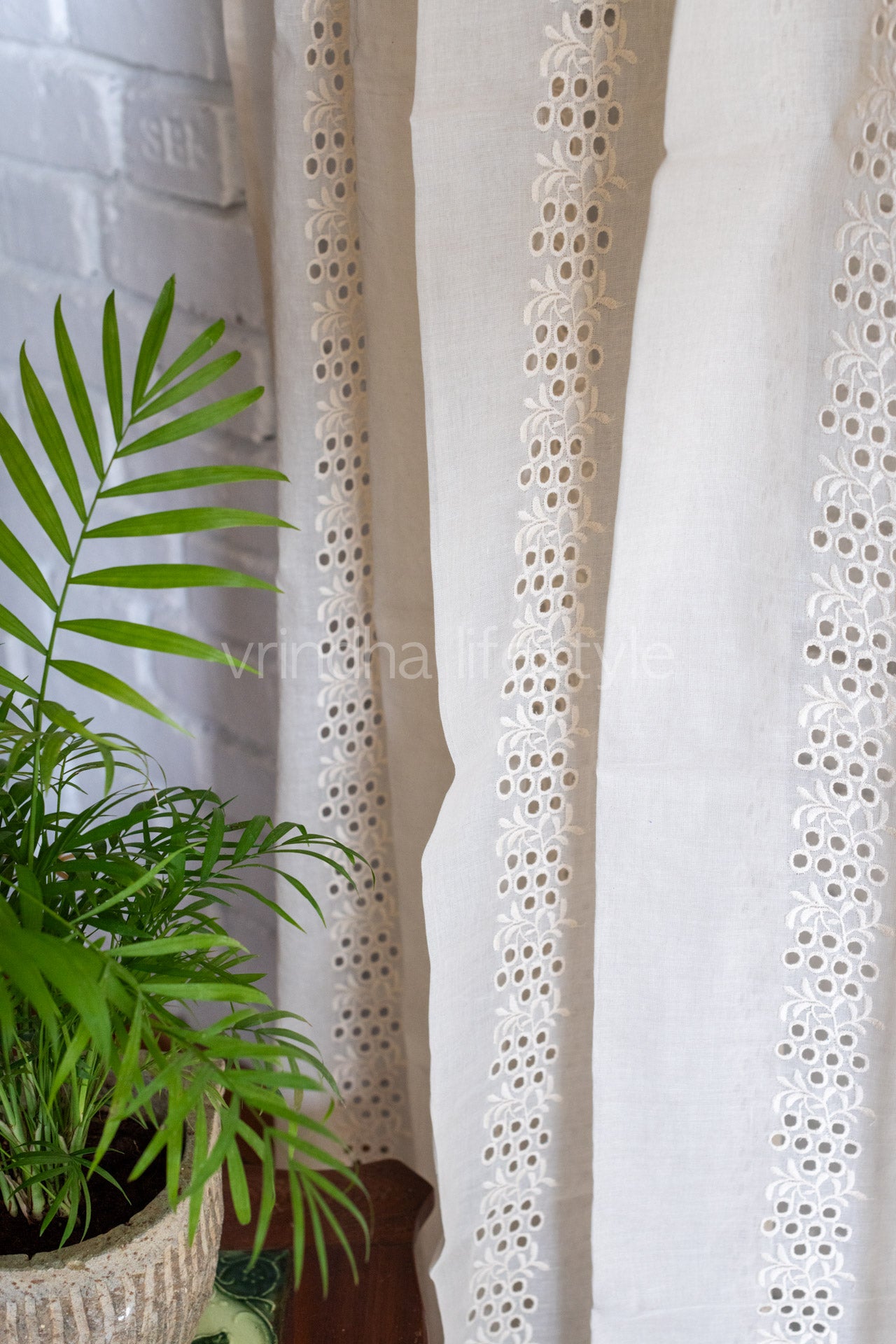 Hakoba curtains