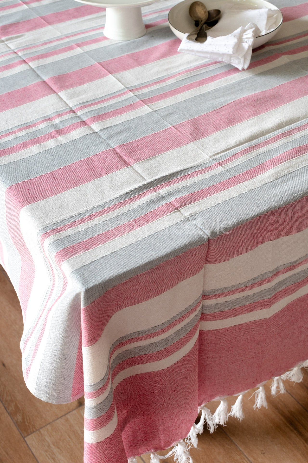 WOVEN STRIPES TABLE CLOTH with tassels-8 seater