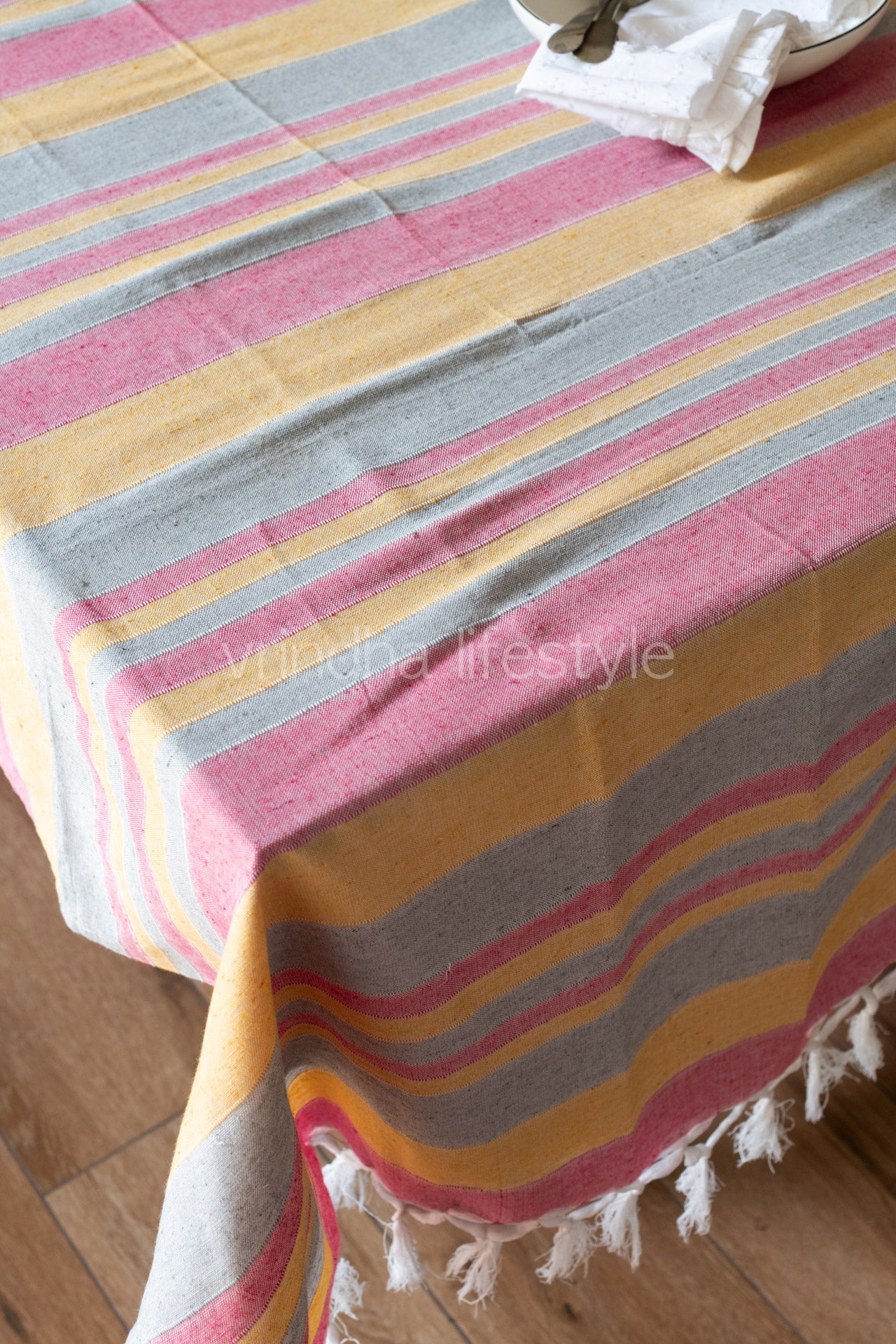 WOVEN STRIPES TABLE CLOTH with tassels-8 seater