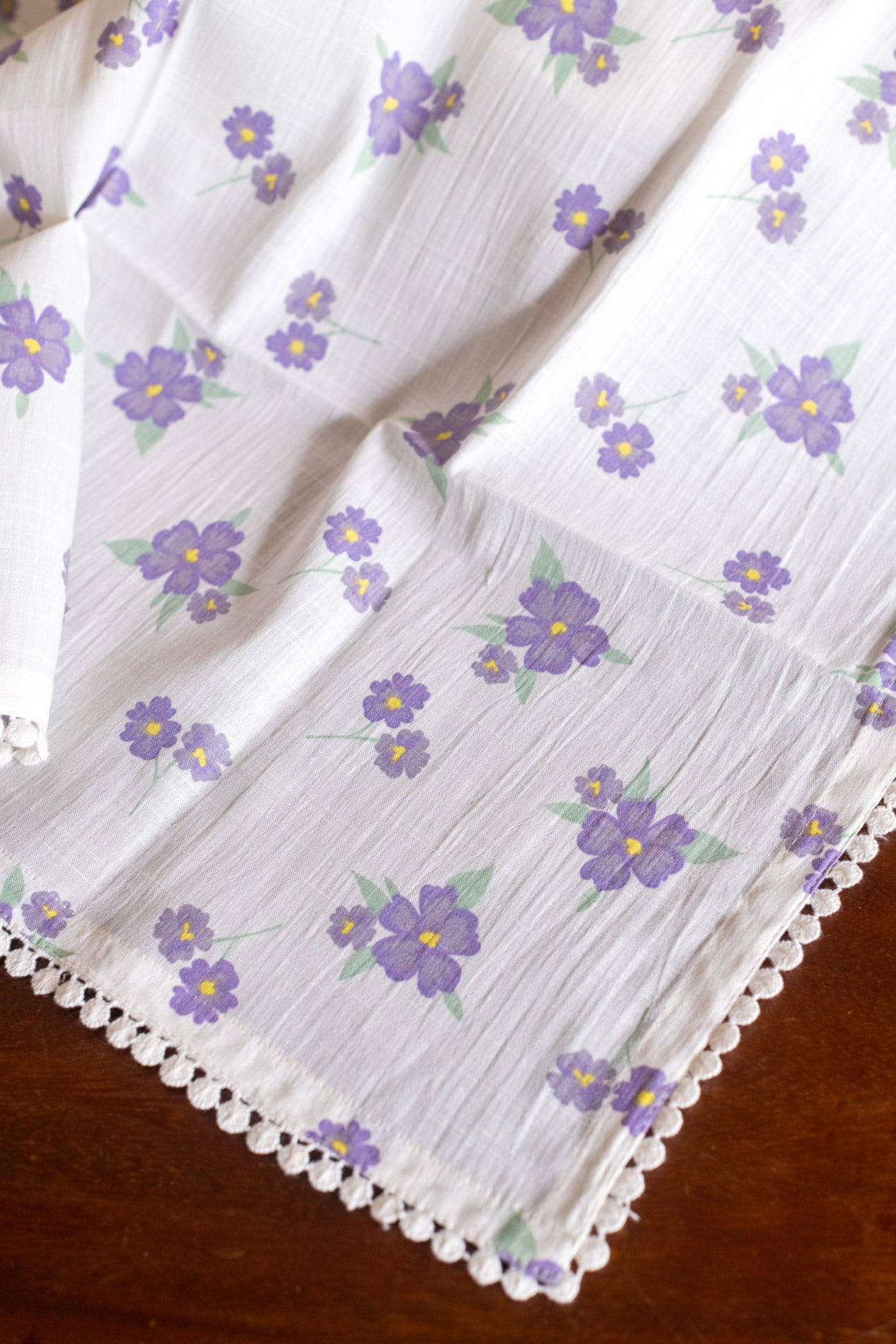 Cotton baby blanket with lace detailing-single layer-28x26 inches