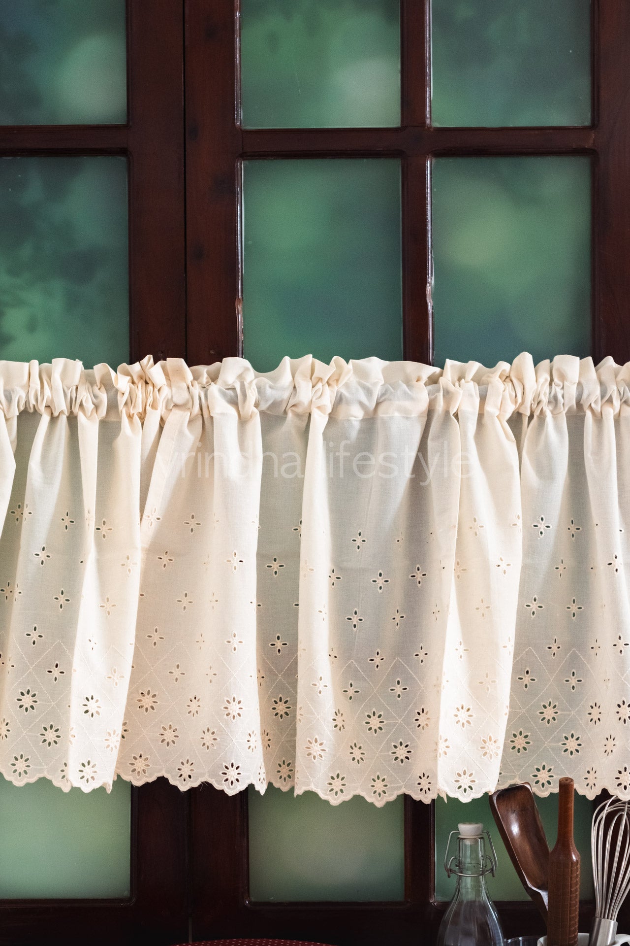 KITCHEN VALANCE-Cotton hakoba  with scallop border