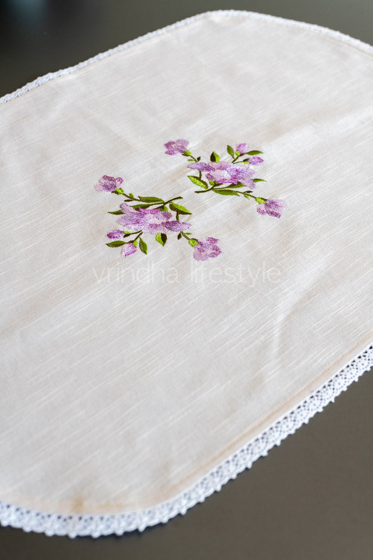 Cotton slub table mat/runner with floral embroidery and lace detailing