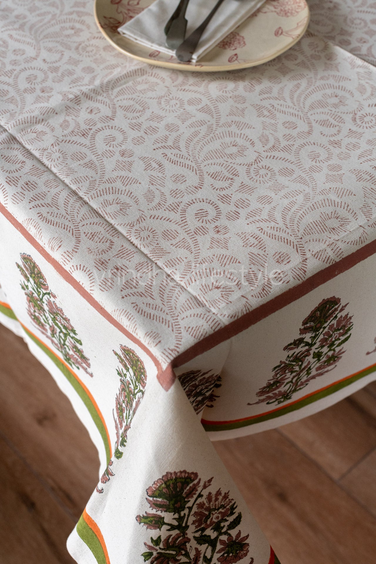 Hand block printed table cloth 8seater