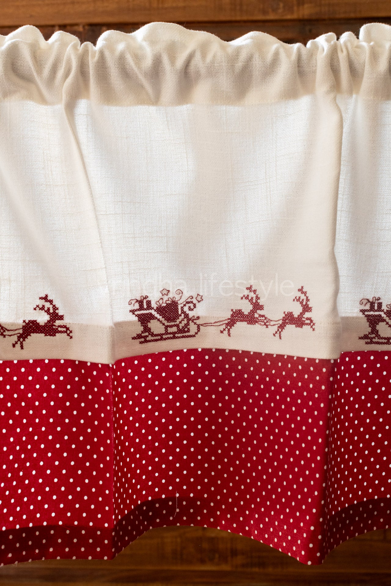 KITCHEN VALANCE-Embroidered cotton slub with buffalo plaid-Single unit-customisable