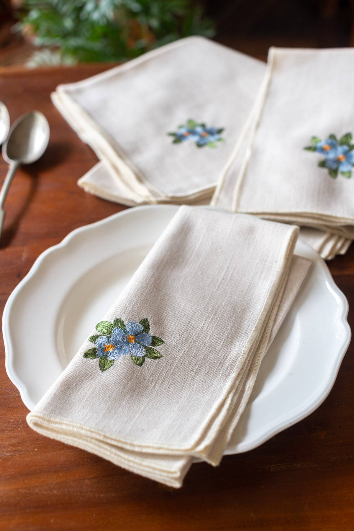COTTON TABLE NAPKINS with embroidery-Set of 2