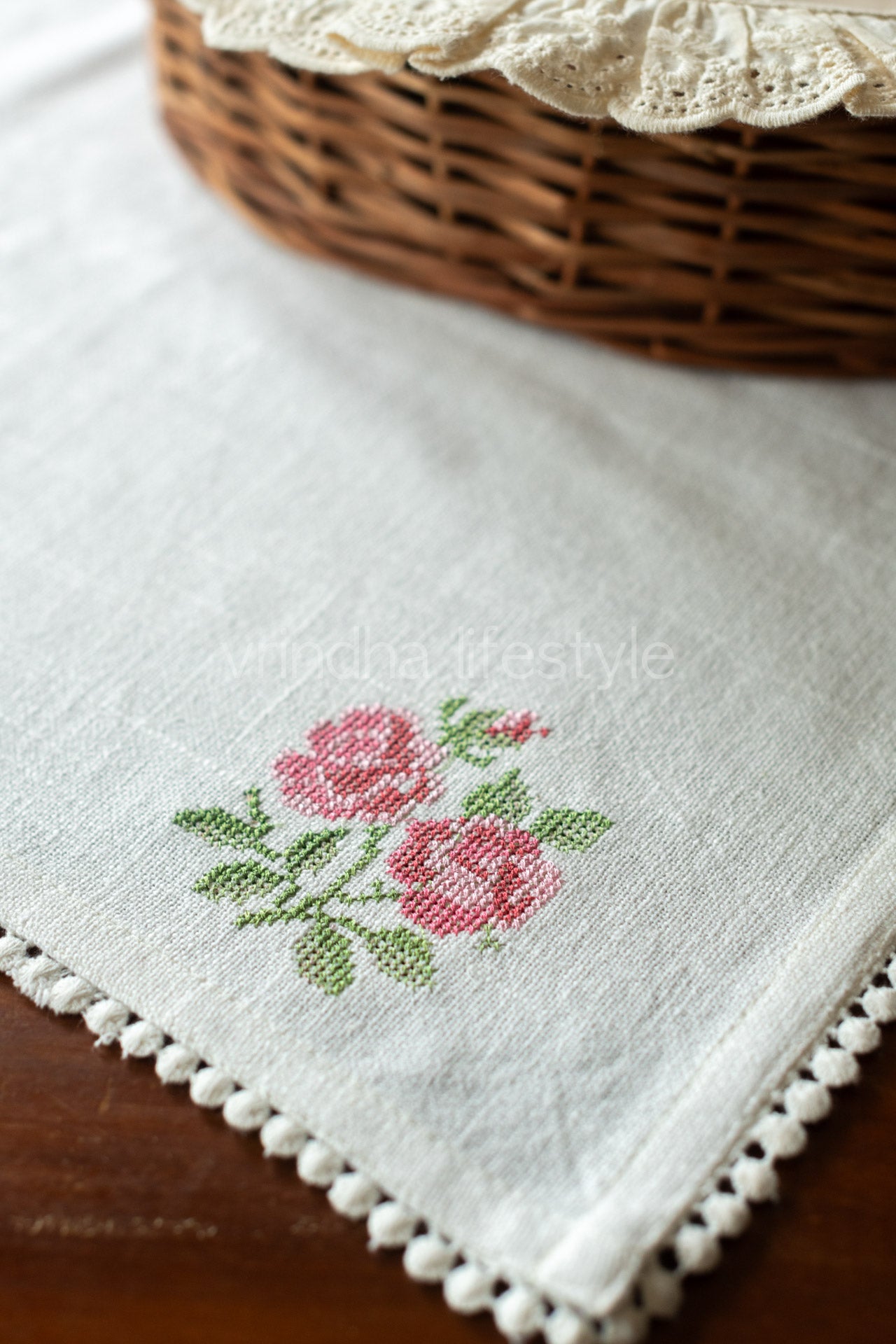 Cotton slub tray mat with cross stitch embroidery and lace detailing