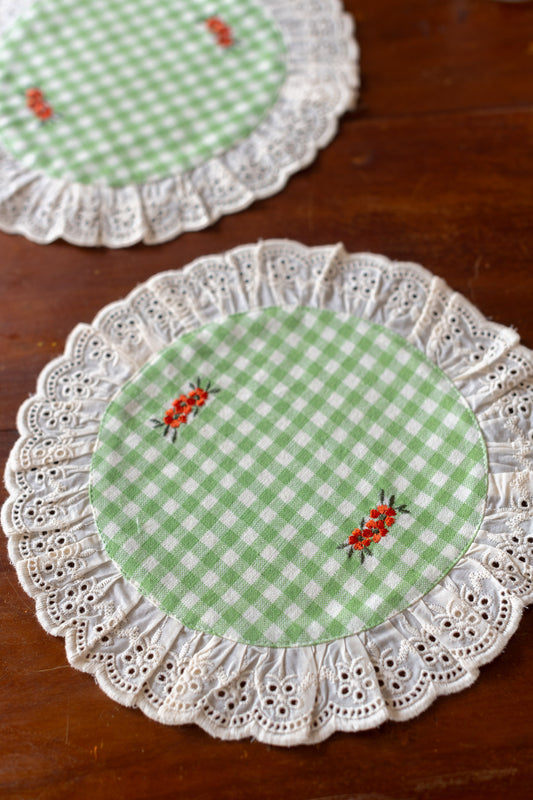 Round embroidered table mat with lace detailing ,10 inches-Single unit