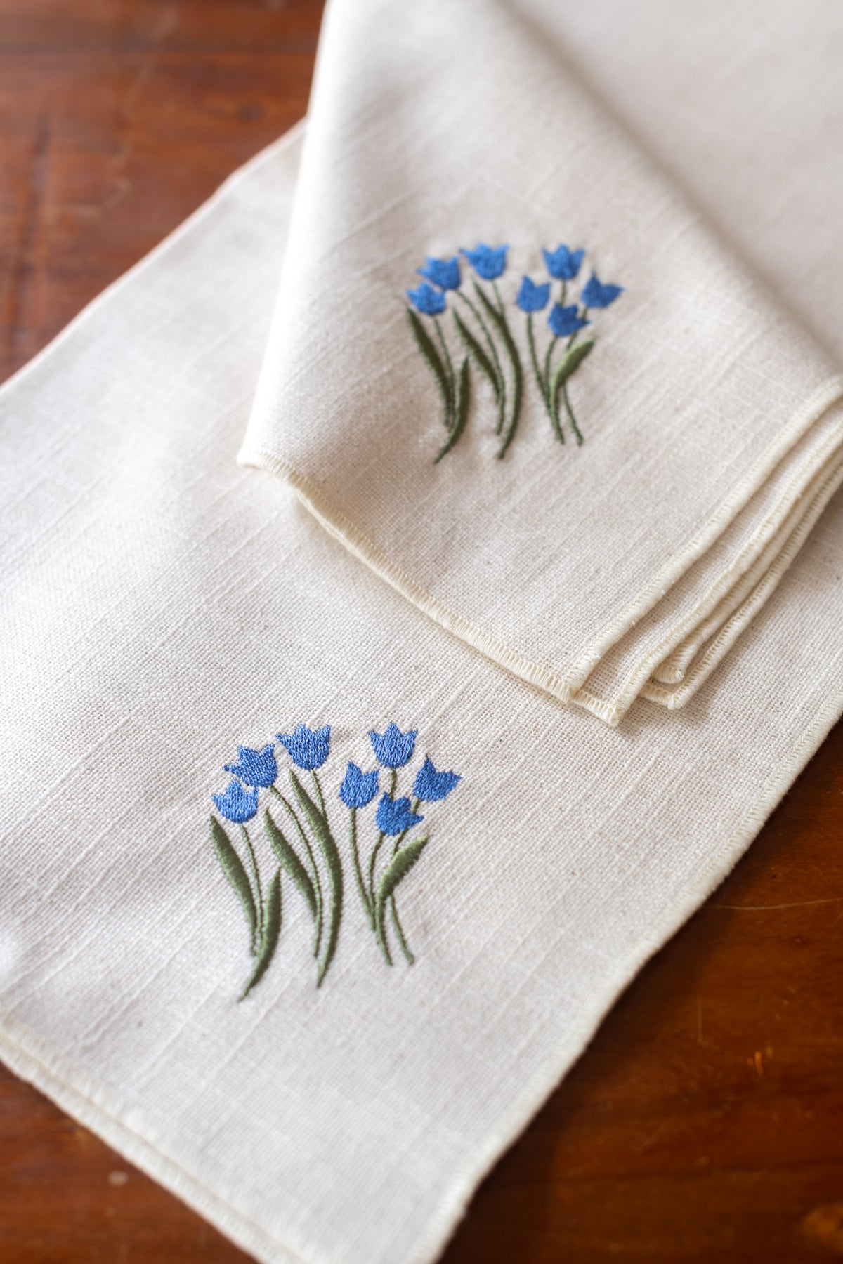 COTTON TABLE NAPKINS with embroidery-Set of 2