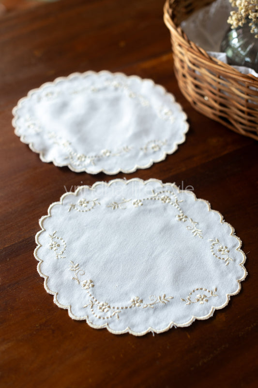 Embroidered fabric doily-set of 2-customisable